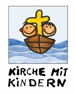 Kinder mit Kreuz im Boot auf dem Meer - Copyright: Nordkirche